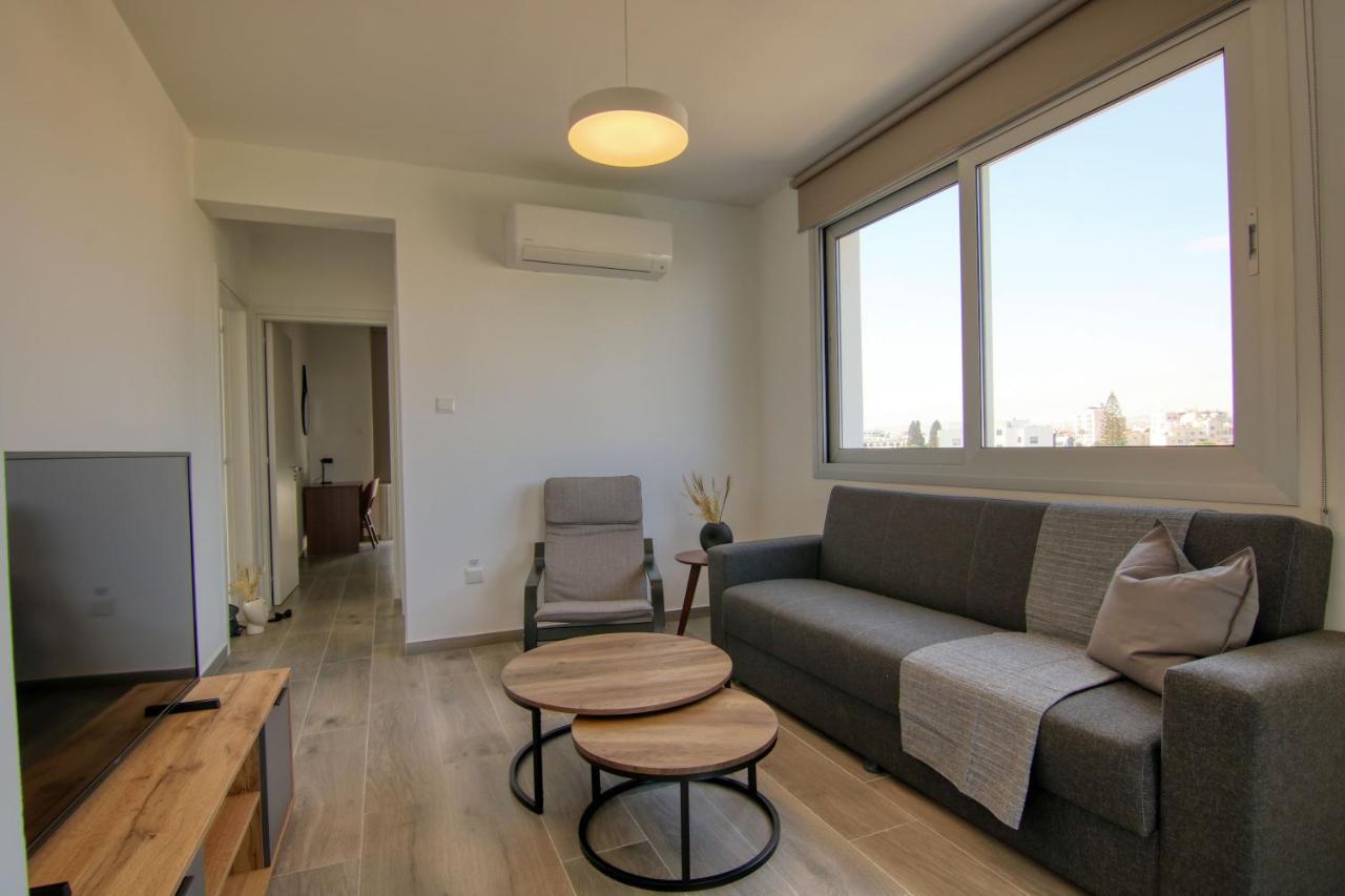 Phaedrus Living Coral Suites Aquatic Larnaca Bagian luar foto