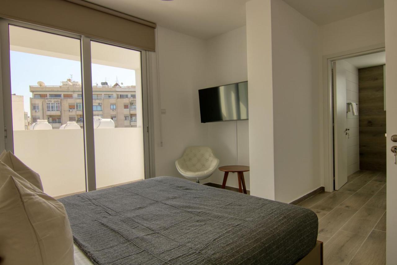 Phaedrus Living Coral Suites Aquatic Larnaca Bagian luar foto
